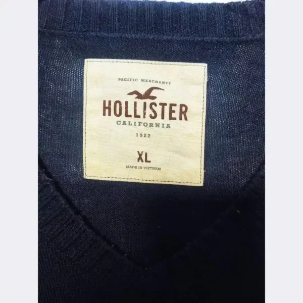HOLLISTER Men’s V-Neck Sweater – Size XL - Image 4