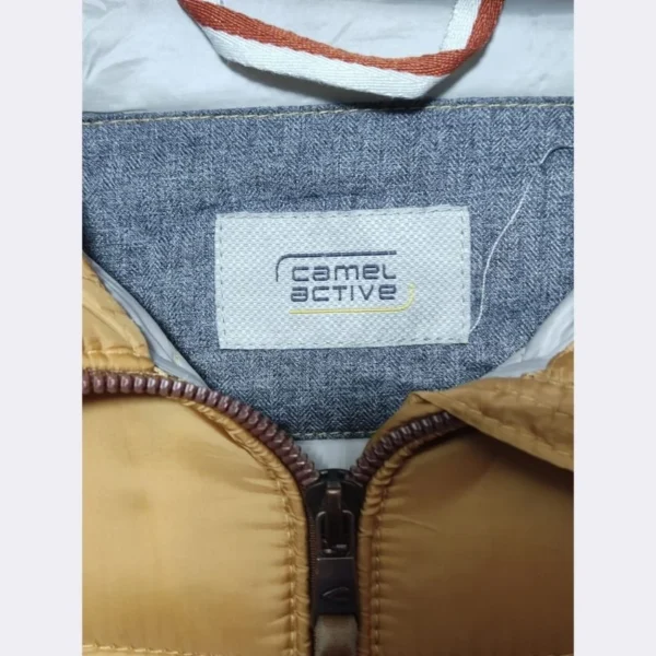 CAMEL Hooded Puffer Jacket – Size Medium - Image 4