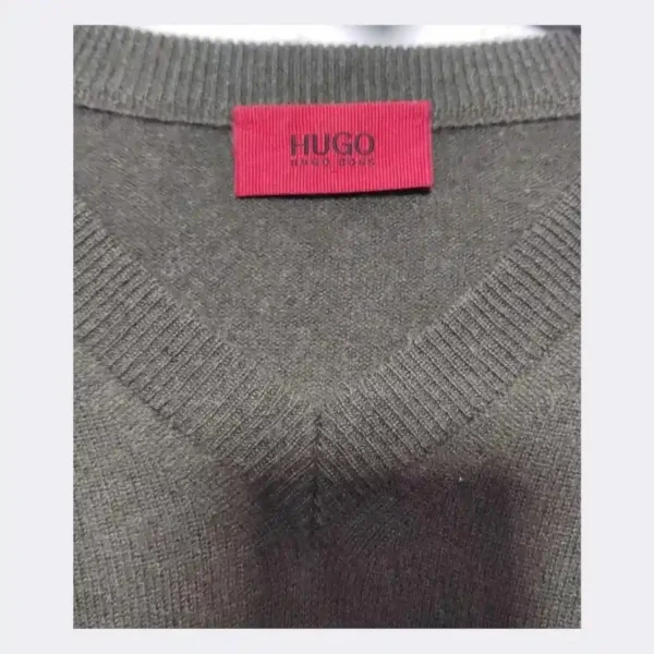 HUGO Men’s V-Neck Sweater – Size Large - Image 4