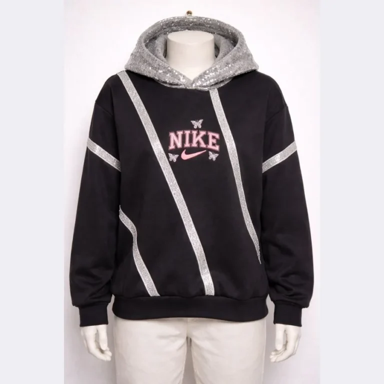 NIKE Women’s Pullover Hoodie