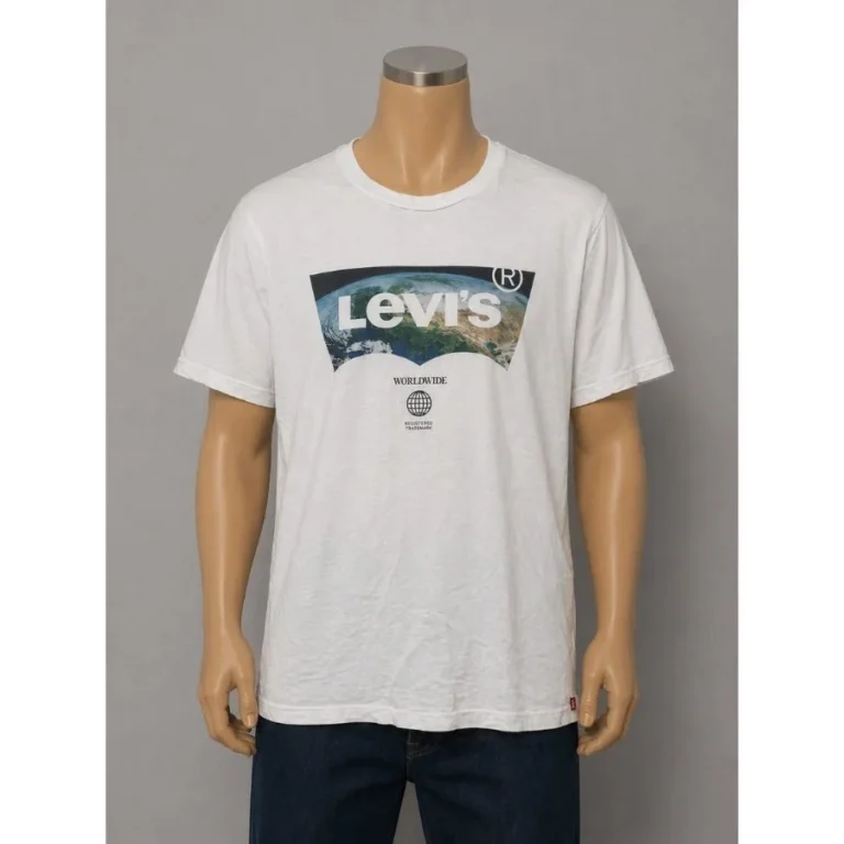 Levi’s White Graphic T-Shirt