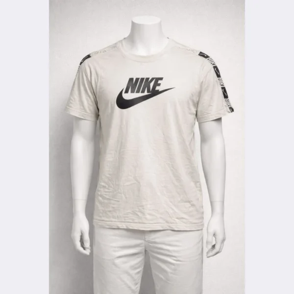Nike Men’s White Logo T-Shirt