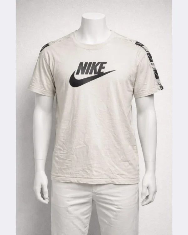 Nike Men’s White Logo T-Shirt