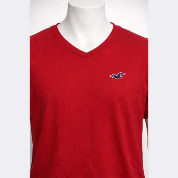Hollister Men’s Red V-Neck T-Shirt Small - Image 3