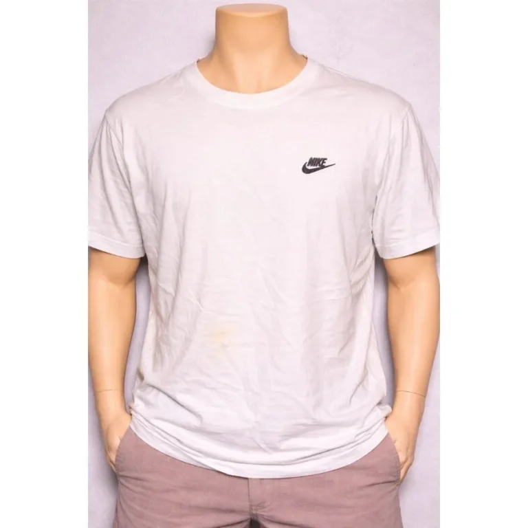 Nike Sportswear Club T-Shirt